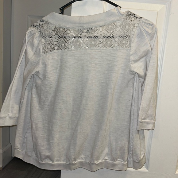 5 cute sweaters/cardigans all for $15 - Picture 8 of 15